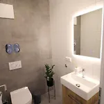 Grosses Mit Kueche, Dusche, Badewanne, Balkon, Parkplatz Vor Dem Haus, Ruhig Gelegen, Ada4 Kulmbach