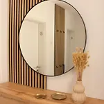 Grosses Mit Kueche, Dusche, Badewanne, Balkon, Parkplatz Vor Dem Haus, Ruhig Gelegen, Ada4 Appartement *