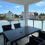 Appartement Grosses Mit Kueche, Dusche, Badewanne, Balkon, Parkplatz Vor Dem Haus, Ruhig Gelegen, Ada4 Kulmbach