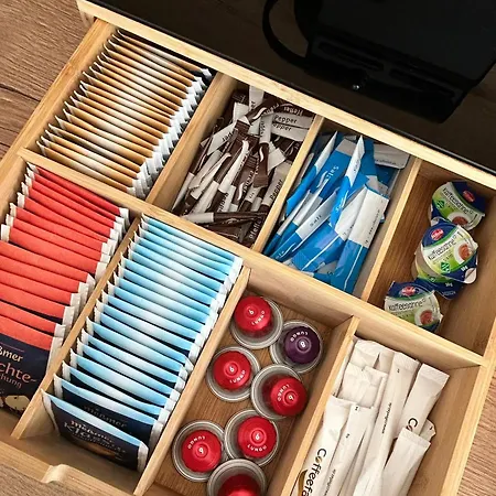 Grosses Mit Kueche, Dusche, Badewanne, Balkon, Parkplatz Vor Dem Haus, Ruhig Gelegen, Ada4 クルムバッハ