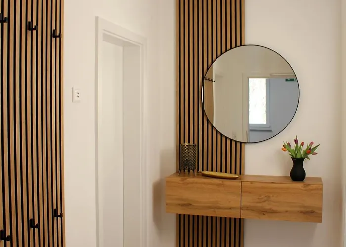 Grosses Mit Kueche, Dusche, Badewanne, Balkon, Parkplatz Vor Dem Haus, Ruhig Gelegen, Ada4 Daire Kulmbach