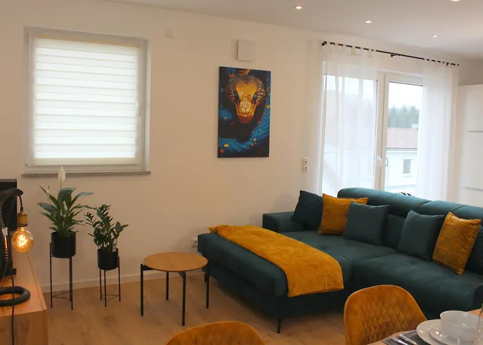 Daire Grosses Mit Kueche, Dusche, Badewanne, Balkon, Parkplatz Vor Dem Haus, Ruhig Gelegen, Ada4