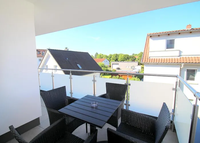 Grosses Mit Kueche, Dusche, Badewanne, Balkon, Parkplatz Vor Dem Haus, Ruhig Gelegen, Ada4 Daire *