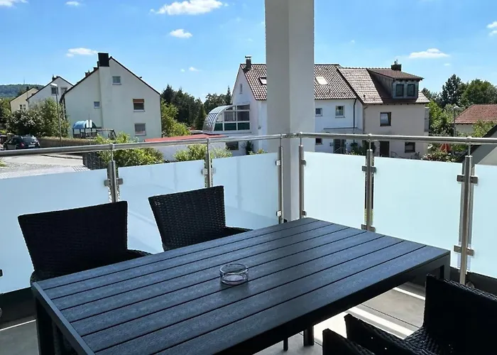 Daire Grosses Mit Kueche, Dusche, Badewanne, Balkon, Parkplatz Vor Dem Haus, Ruhig Gelegen, Ada4 Kulmbach